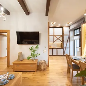 https://krakowhomes.krakowhotelspoland.com