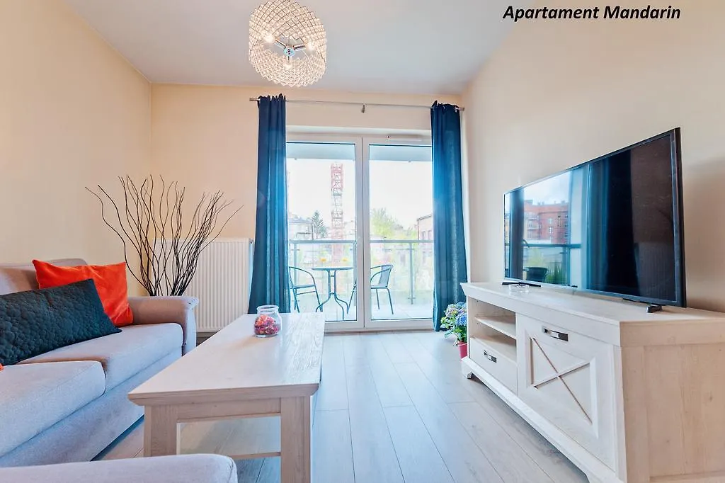 Apartamenty Homely Place Serce Poznania - Stary Rynek - Parking 0*, Poznan